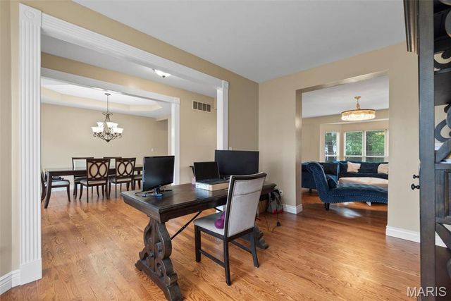 1325 Auburn Hills Drive, St Charles, MO 63304