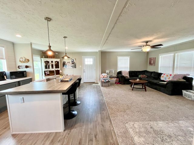 1090 Adkins-Arthur Road, Somerset, KY 42501
