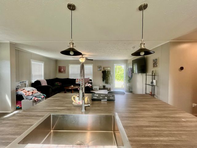 1090 Adkins-Arthur Road, Somerset, KY 42501