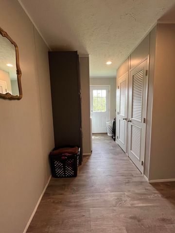1090 Adkins-Arthur Road, Somerset, KY 42501