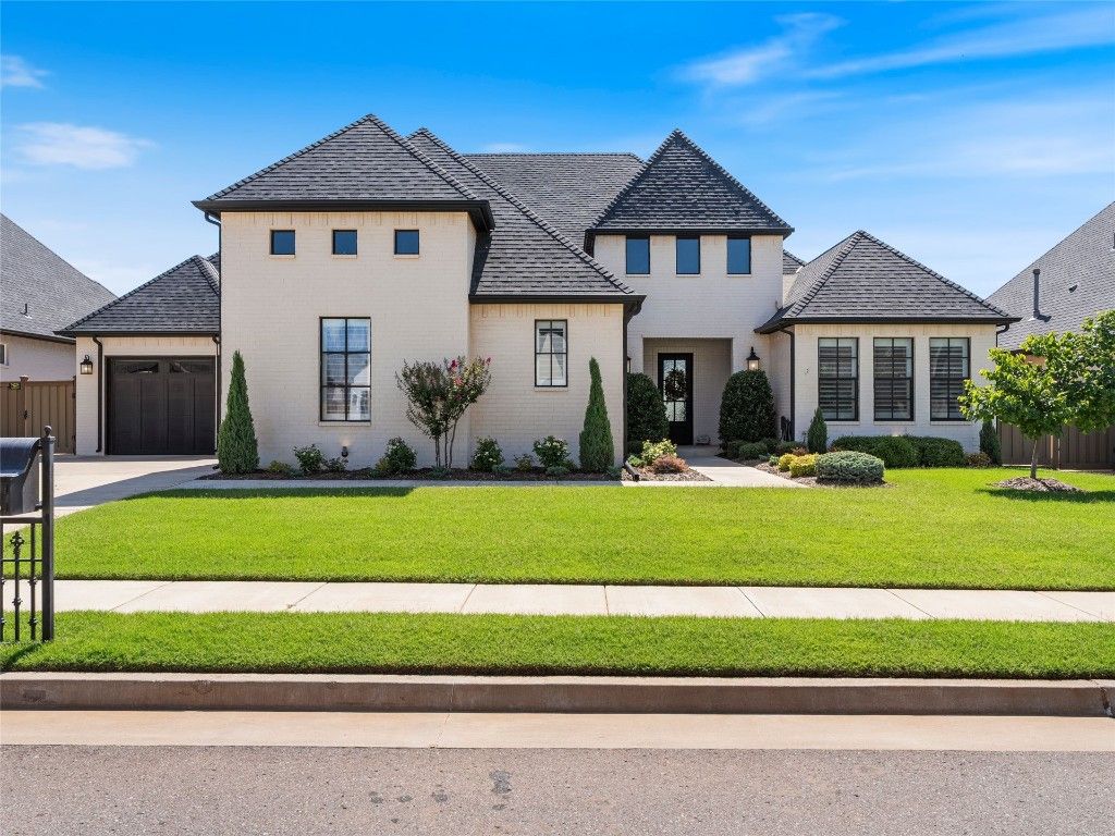 2924 Wood Thrush Way, Edmond, OK 73012