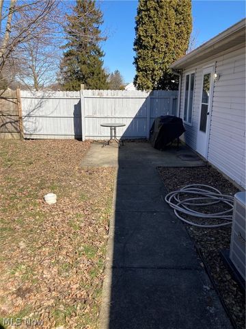 50 N Main Street, Austintown, OH 44515