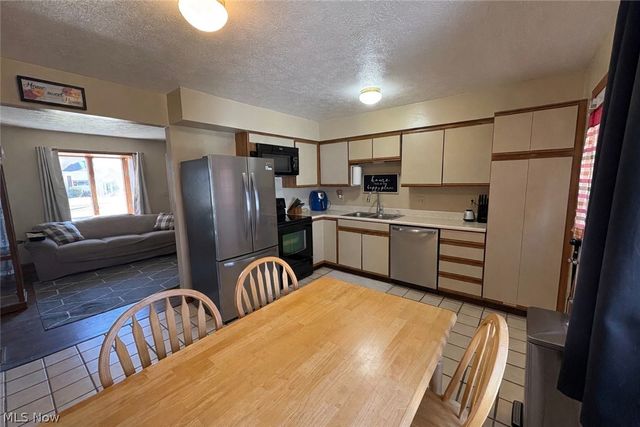 50 N Main Street, Austintown, OH 44515