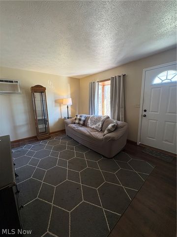 50 N Main Street, Austintown, OH 44515