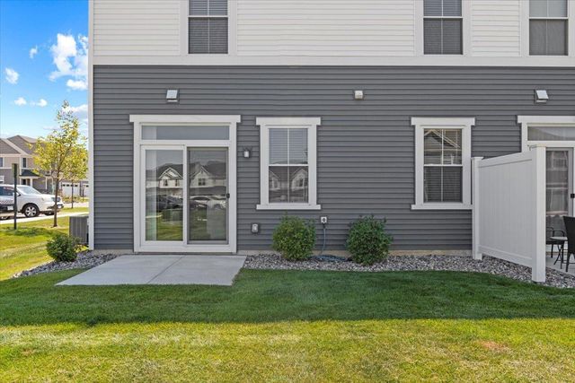1801 Arbor Lane, Carver, MN 55315