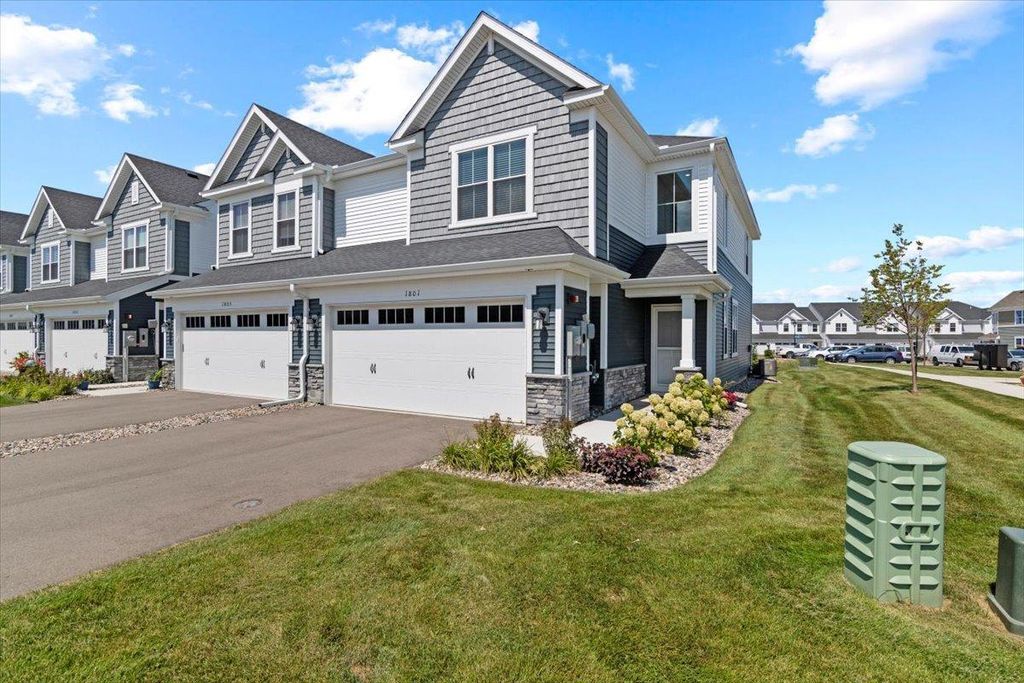 1801 Arbor Lane, Carver, MN 55315