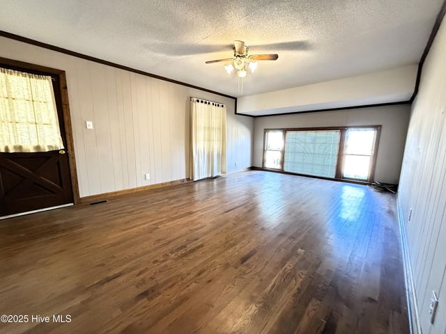 2001 Reges Store Road, Nashville, NC 27856