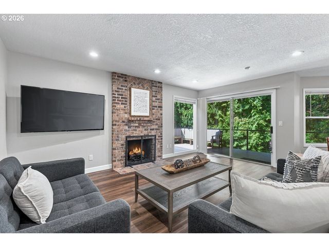 9765 Sw 163RD Ave, Beaverton, OR 97007