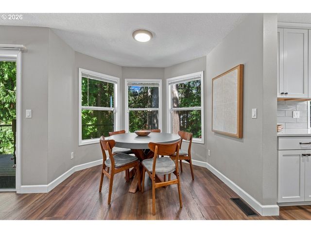 9765 Sw 163RD Ave, Beaverton, OR 97007