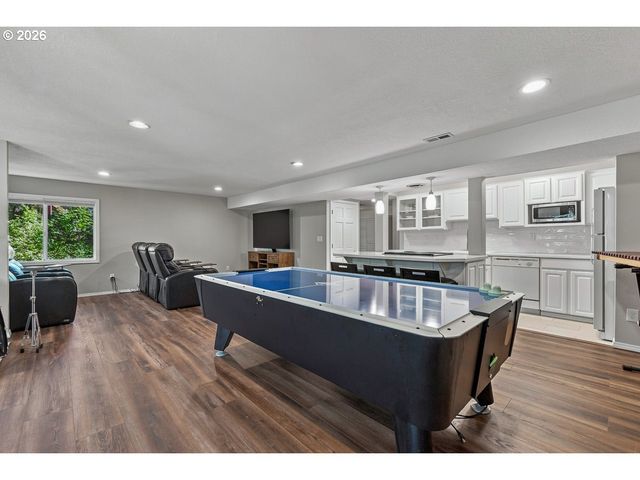 9765 Sw 163RD Ave, Beaverton, OR 97007