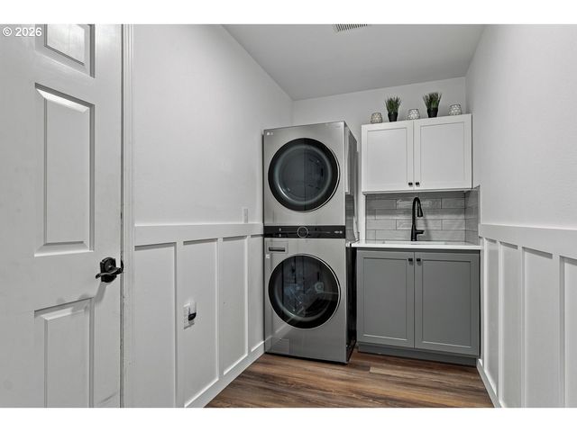9765 Sw 163RD Ave, Beaverton, OR 97007