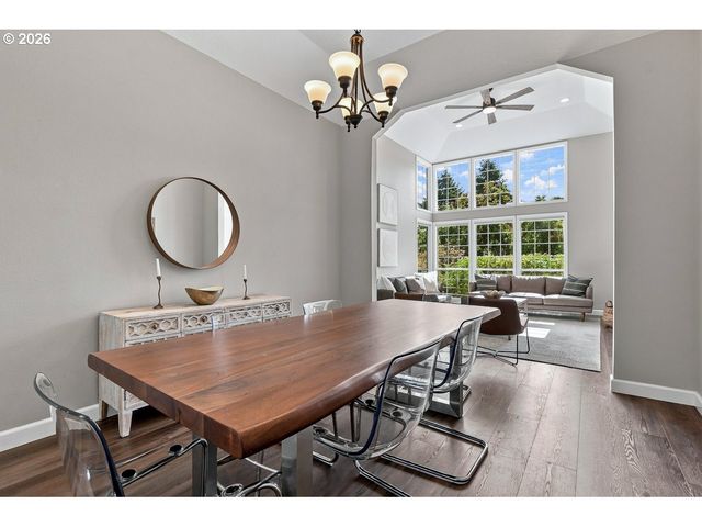 9765 Sw 163RD Ave, Beaverton, OR 97007