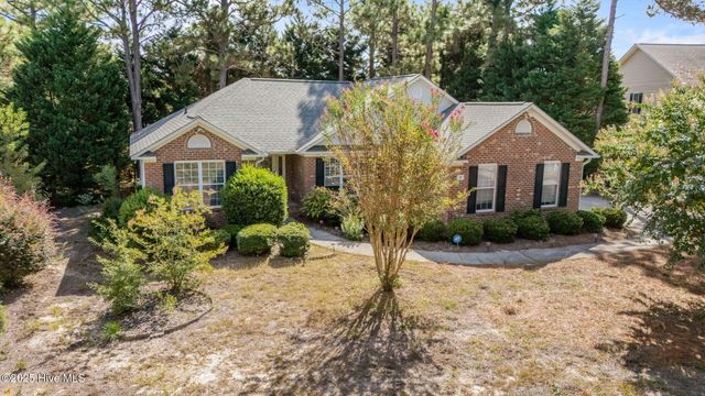 8 Piedmont Lane, Pinehurst, NC 28374