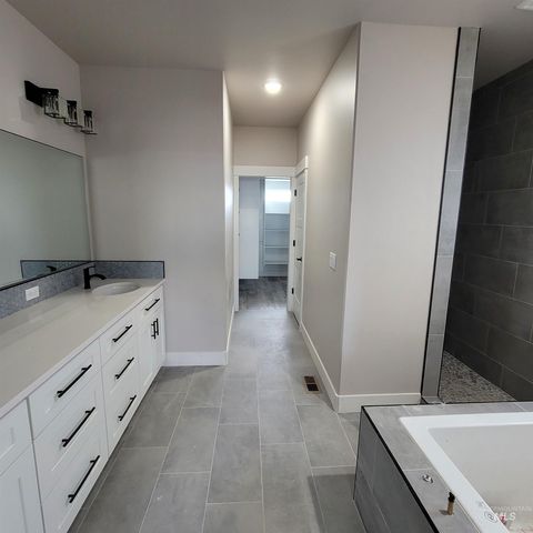 962 Canal Street, Twin Falls, ID 83301