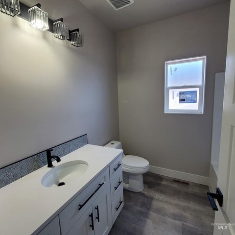 962 Canal Street, Twin Falls, ID 83301