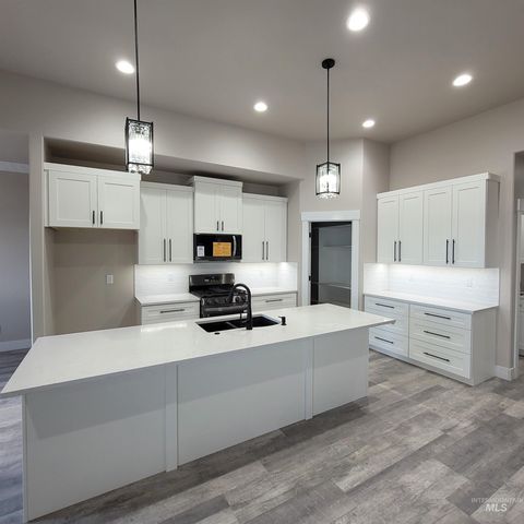 962 Canal Street, Twin Falls, ID 83301