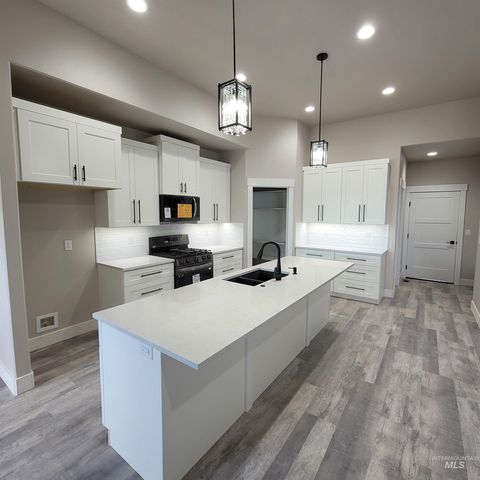 962 Canal Street, Twin Falls, ID 83301