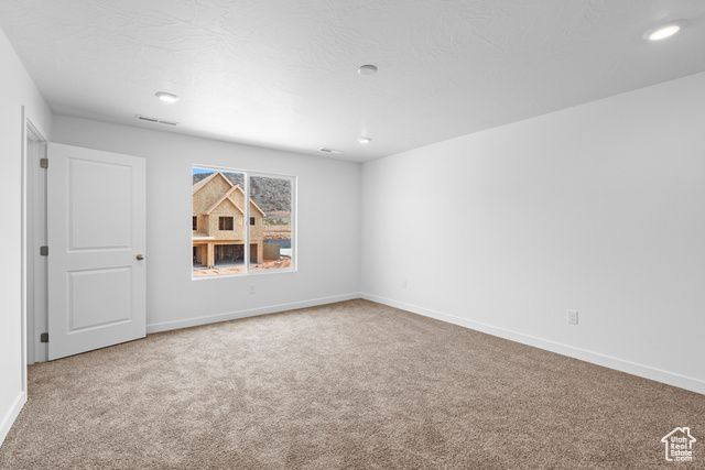 3318 E DUNGEON DR, Washington, UT 84780