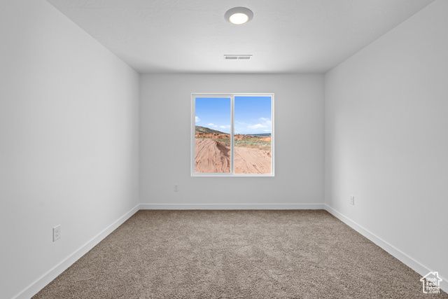 3318 E DUNGEON DR, Washington, UT 84780