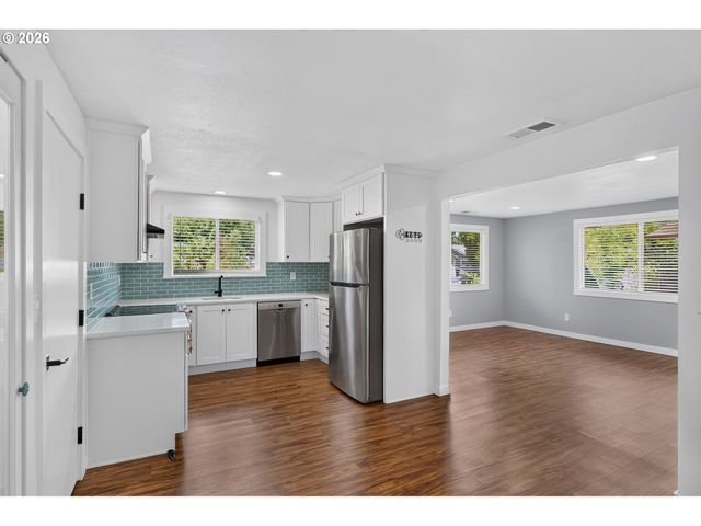 19870 Sw ROCK Dr, Beaverton, OR 97003