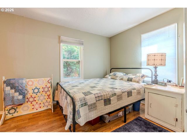 824 Nw MIGNONETTE Ave, Gresham, OR 97030