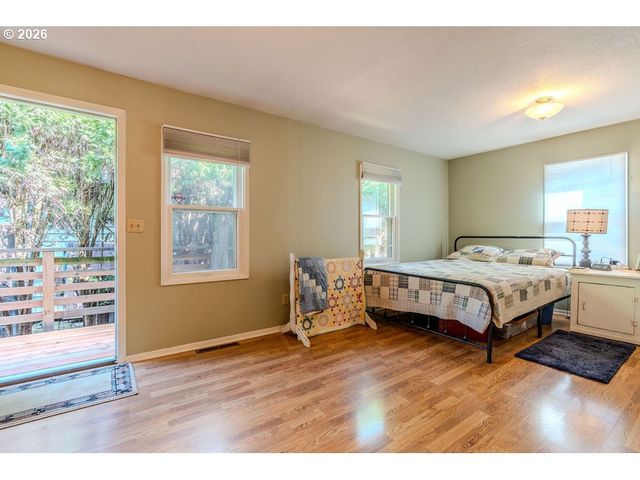 824 Nw MIGNONETTE Ave, Gresham, OR 97030