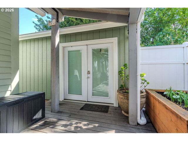 824 Nw MIGNONETTE Ave, Gresham, OR 97030