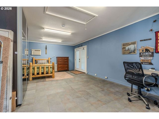 824 Nw MIGNONETTE Ave, Gresham, OR 97030