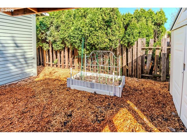 824 Nw MIGNONETTE Ave, Gresham, OR 97030