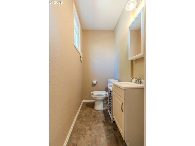 824 Nw MIGNONETTE Ave, Gresham, OR 97030