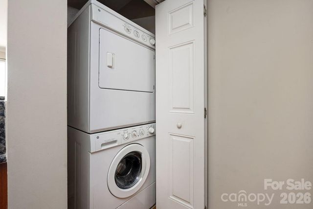 300 W 5th Street 446, Charlotte, NC 28202