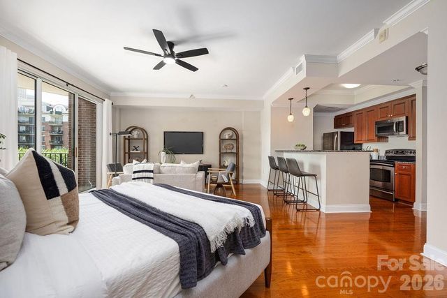 300 W 5th Street 446, Charlotte, NC 28202