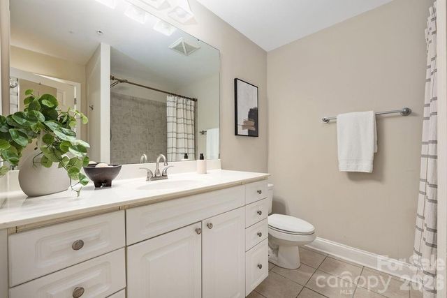 300 W 5th Street 446, Charlotte, NC 28202