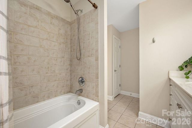 300 W 5th Street 446, Charlotte, NC 28202