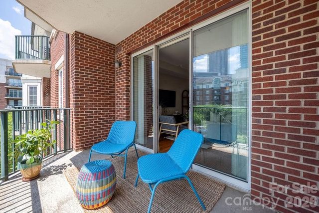 300 W 5th Street 446, Charlotte, NC 28202