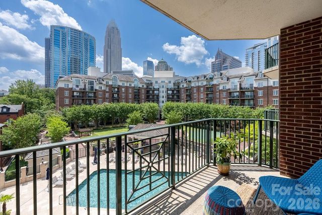 300 W 5th Street 446, Charlotte, NC 28202