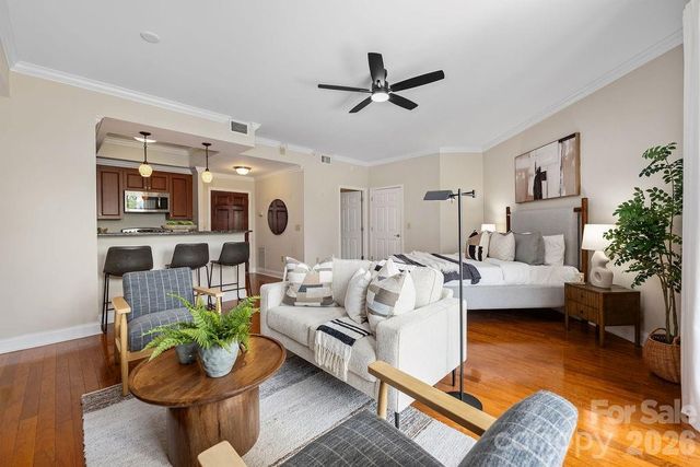 300 W 5th Street 446, Charlotte, NC 28202