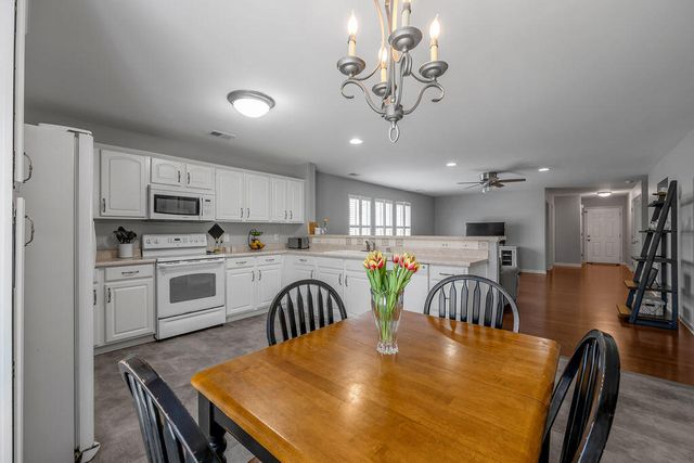 1316 Harrington Court, Lexington, KY 40511
