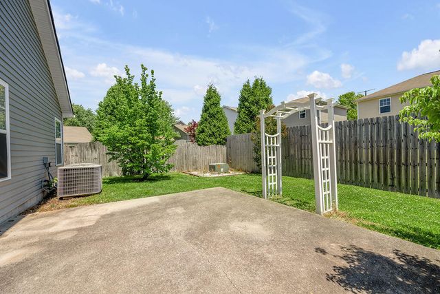 1316 Harrington Court, Lexington, KY 40511