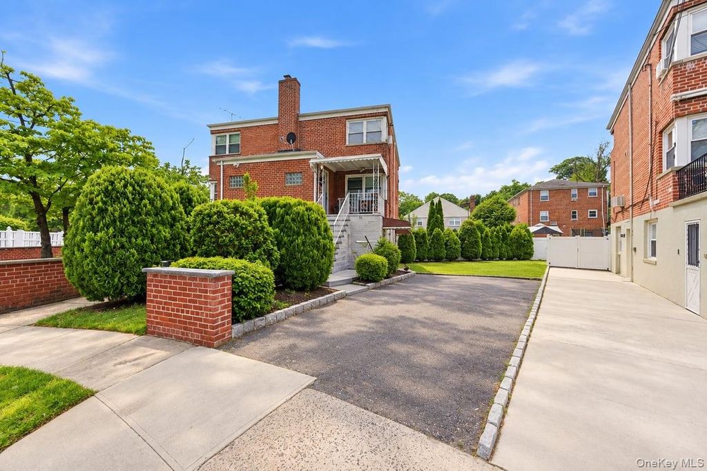 17 Abner Place, Yonkers, NY 10704 — photo 2