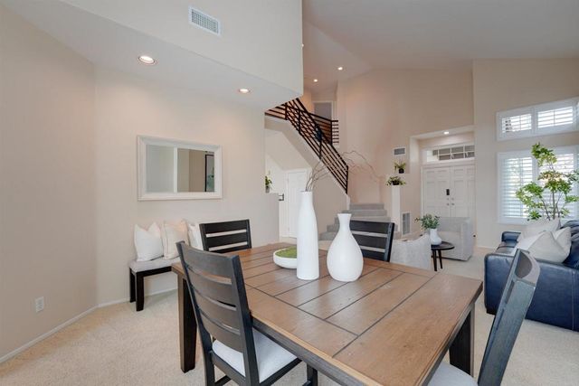 11250 Caminito Aclara, San Diego, CA 92126