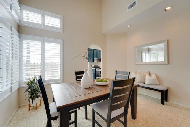 11250 Caminito Aclara, San Diego, CA 92126