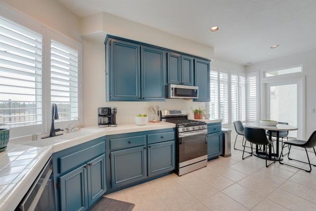 11250 Caminito Aclara, San Diego, CA 92126