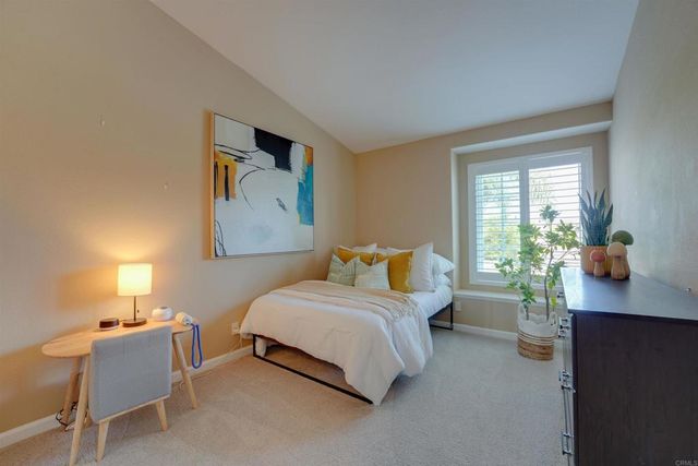 11250 Caminito Aclara, San Diego, CA 92126