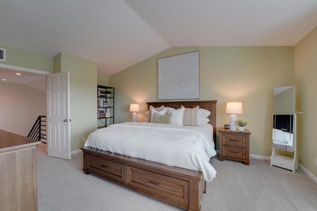 11250 Caminito Aclara, San Diego, CA 92126