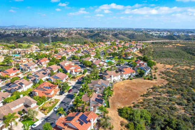 11250 Caminito Aclara, San Diego, CA 92126