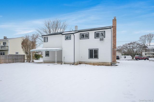 104 Harrisburg Street, Bay Shore, NY 11706