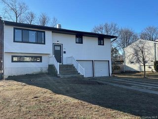 104 Harrisburg Street, Bay Shore, NY 11706
