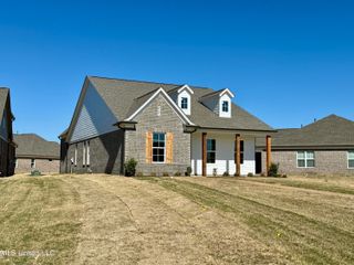 682 Bolivar Drive, Nesbit, MS 38651