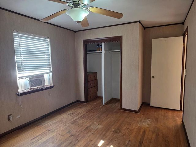 109 W Vandament Avenue, Yukon, OK 73099